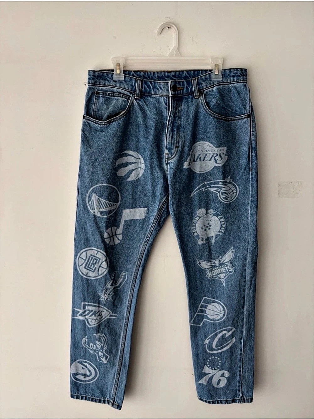 OVO NBA Team Logo Jeans Graphic Straight Jeans Blue Waist 32